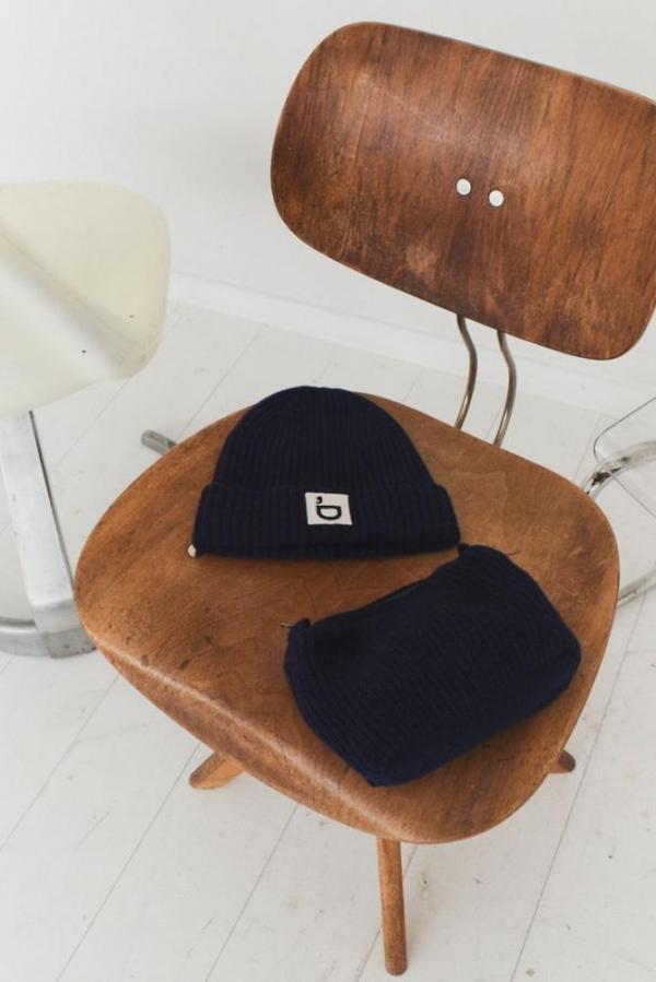 Carmen_logo_beanie_navy