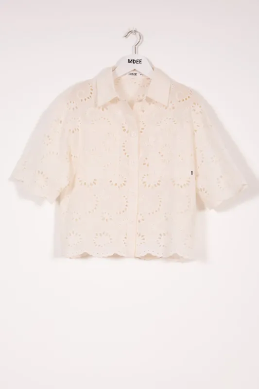 English_Embroidery_Shirt_Wit