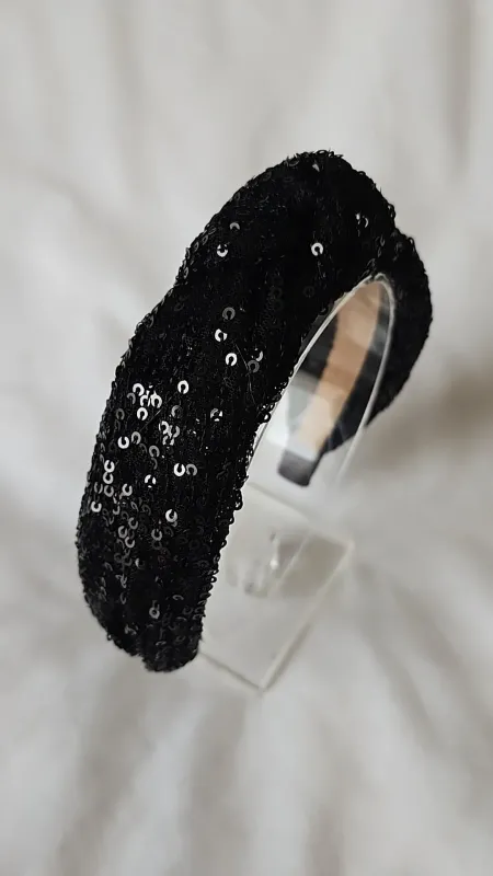 Knot_Small_Sequin_HHB_