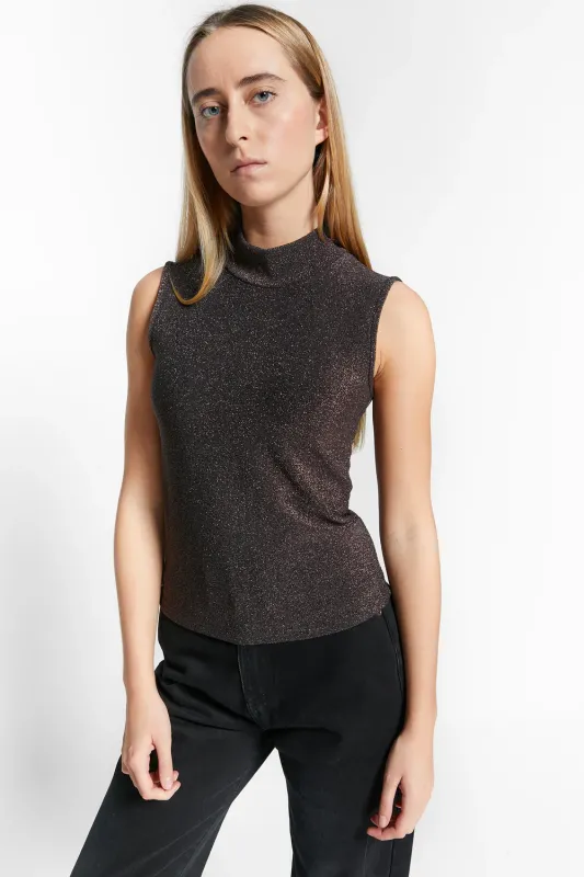 Lurex_top_with_scarf_Bruin