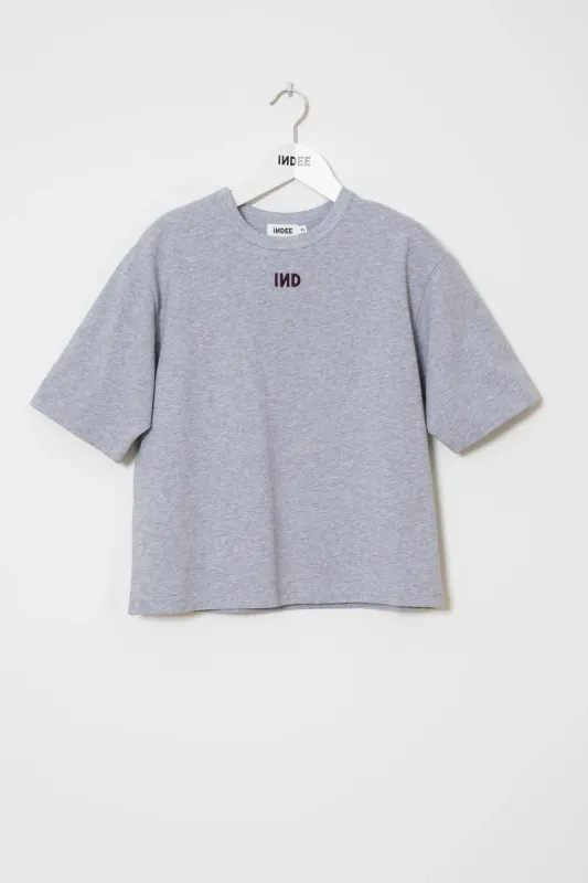 Round_neck_tee_stripes_Grijs
