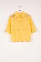 English_Embroidery_Shirt_Geel