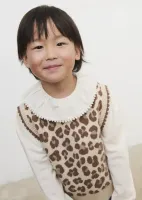 Knitting_Vest_Bruin_1