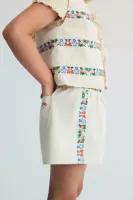 Malva_Short_Flower_Embroidery_Natural_Denim_Ecru_3