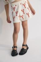 Oia_Short_Lobster_Motif_Wit_2