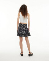 Printed_ruffle_skirt_daisies_2
