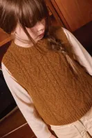 Pull_Lucia_Bruin_1