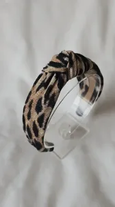 Knot_Animal_print_