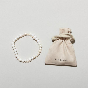 Pearly_white_bracelet