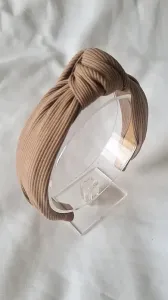 Ribbed_Knot_Natural_HHB__Bruin