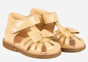 Sandal_bow_Geel_2