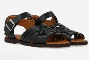 Sandal_braid_with_buckle_Zwart